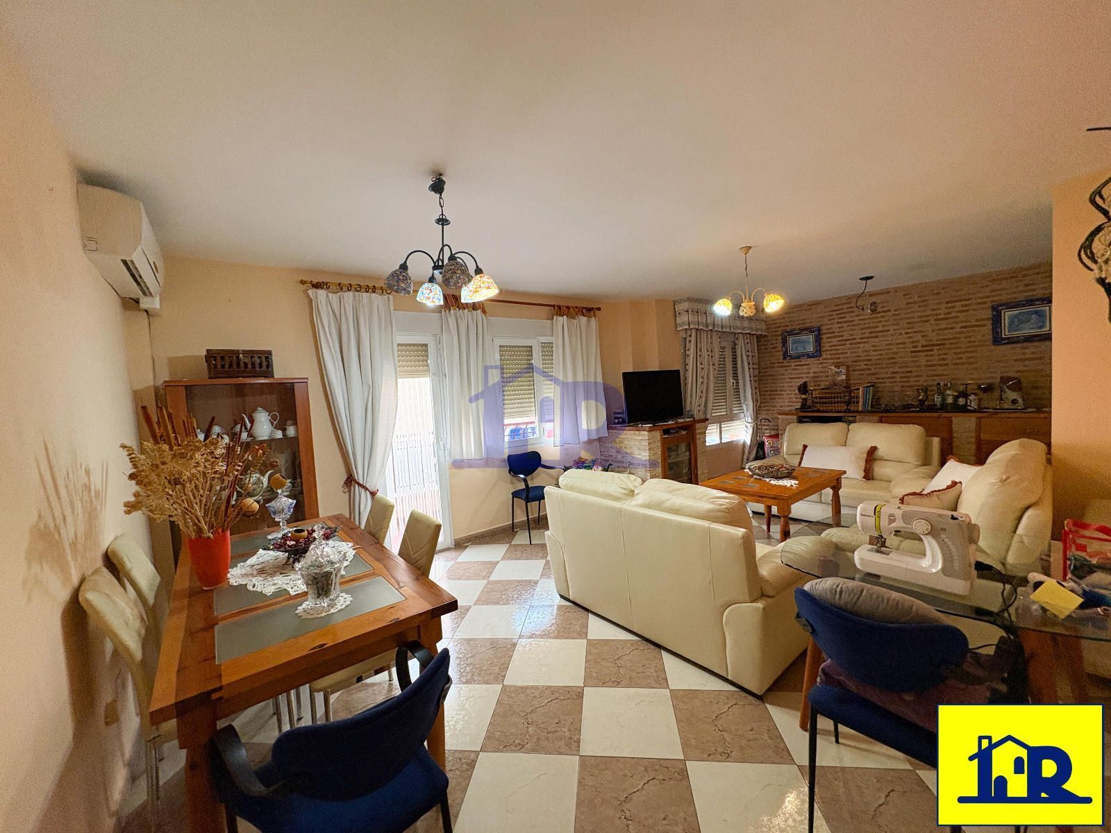 Sala de estar de Piso en venta en Cuenca Capital con Aire acondicionado, Calefacción y Terraza