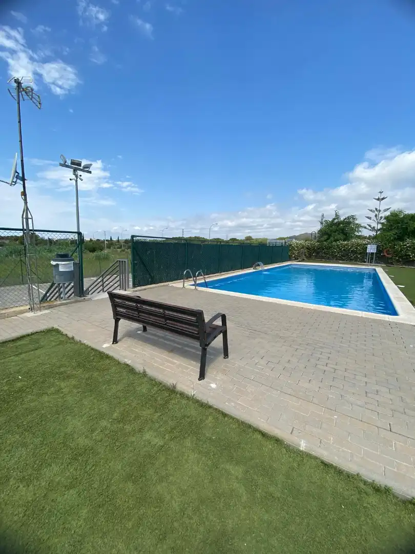 Swimming pool of Detached homes for sale in Roda de Berà  with Air Conditioner, Parquet flooring and Terrace