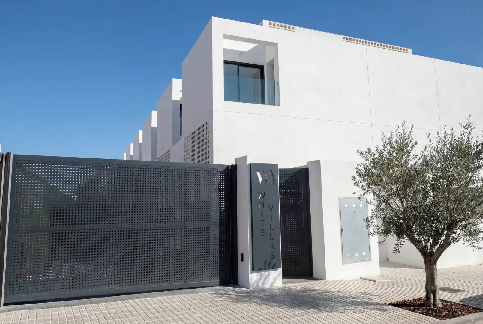 House with terrace for sale in Carrer Urania 1, imagen 2
