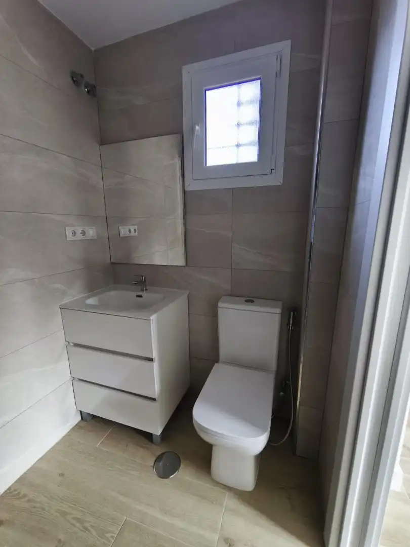 Bathroom of Study for sale in Málaga  with Alarm