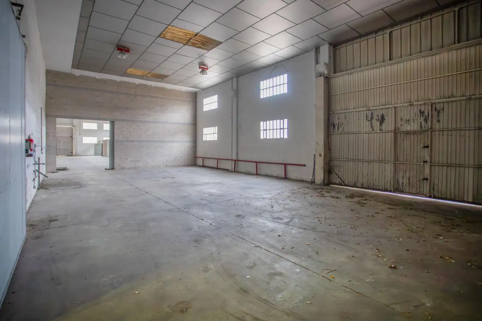 Nave industrial en alquiler en Carrer del Mercuri, 11 11, imagen 2