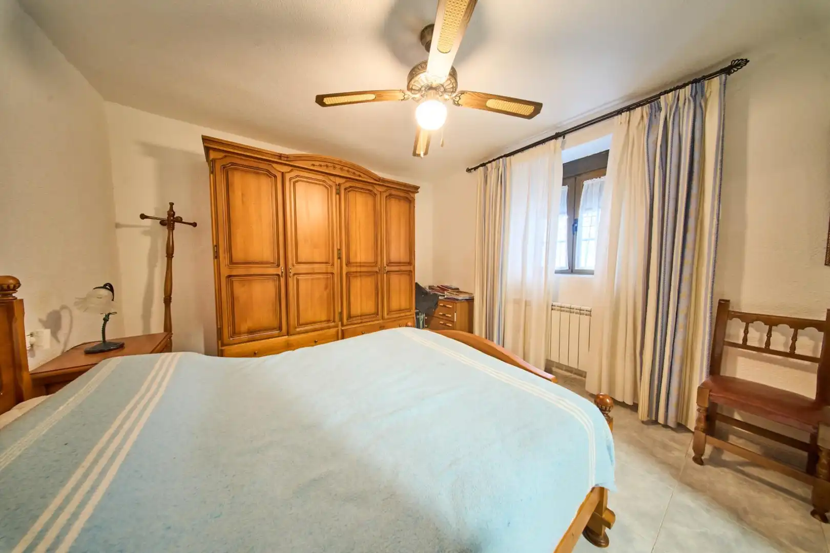 Dormitori de Casa o xalet en venda en Moclín