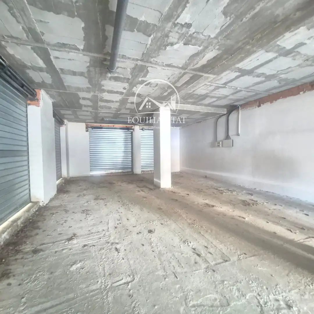 Local comercial en venda a PRAT DE LA RIBA