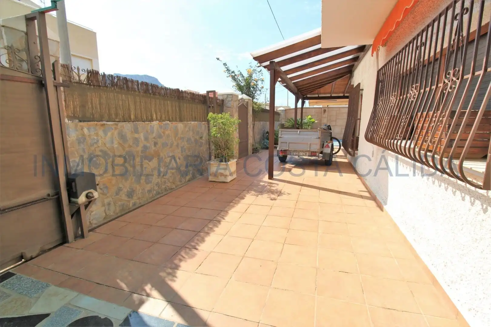 Vista exterior de Casa o chalet en venta en Águilas con Calefacción, Jardín privado y Terraza