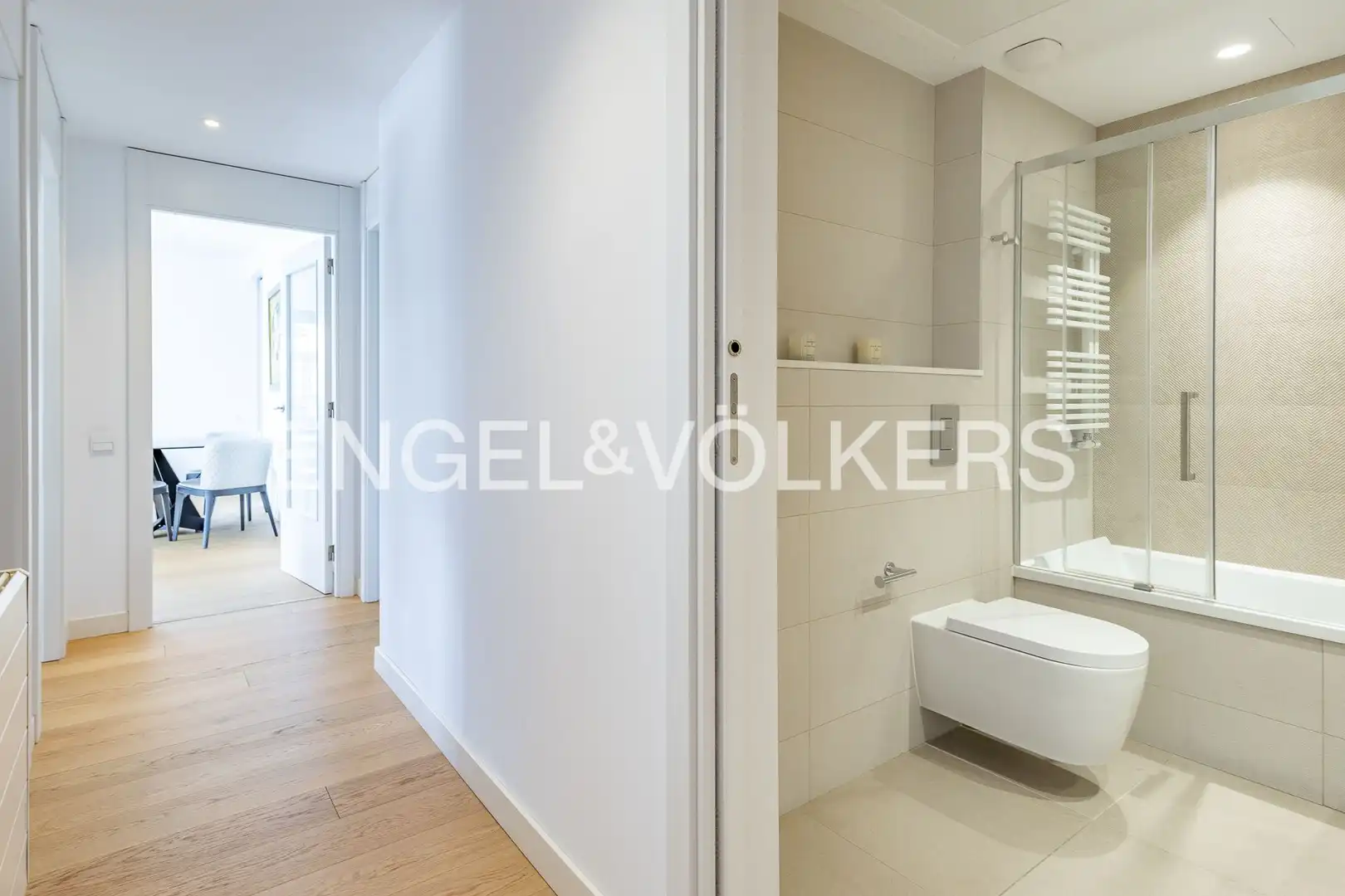 Baño de Piso de alquiler en Barcelona con Aire acondicionado, Calefacción y Parquet
