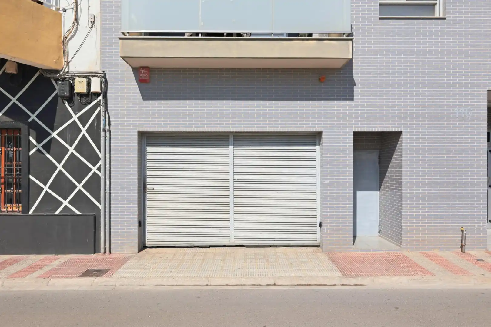 Vista exterior de Piso en venta en Silla con Aire acondicionado, Parquet y Amueblado