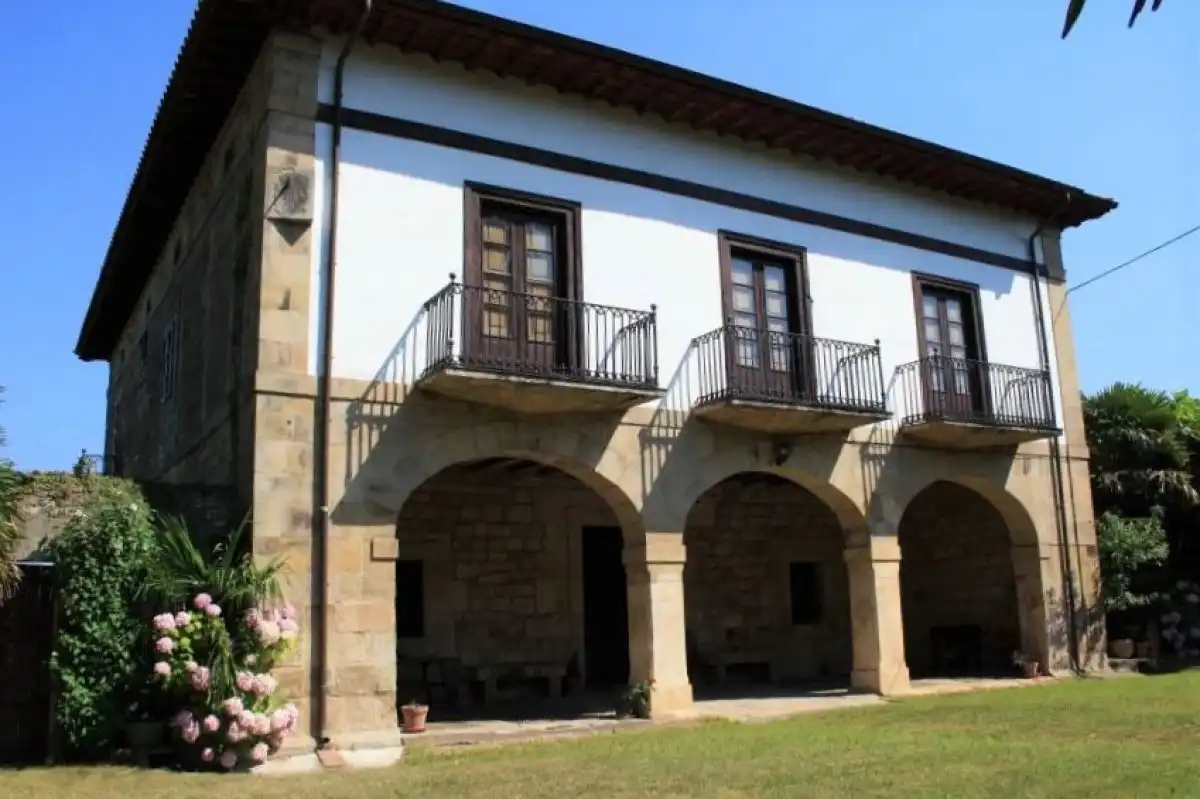 Exterior view of Houses for sale in Piélagos  with Private garden and Balcony