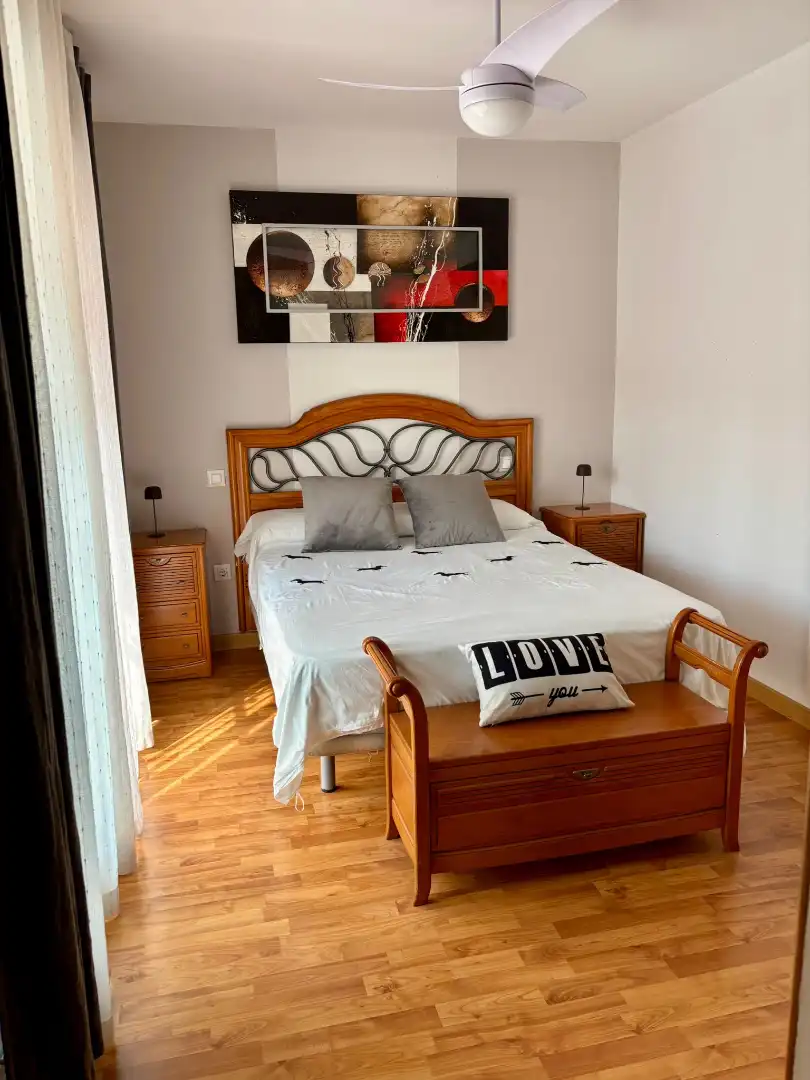 Habitación de Casa adosada en venta en Parla con Aire acondicionado, Calefacción y Jardín privado