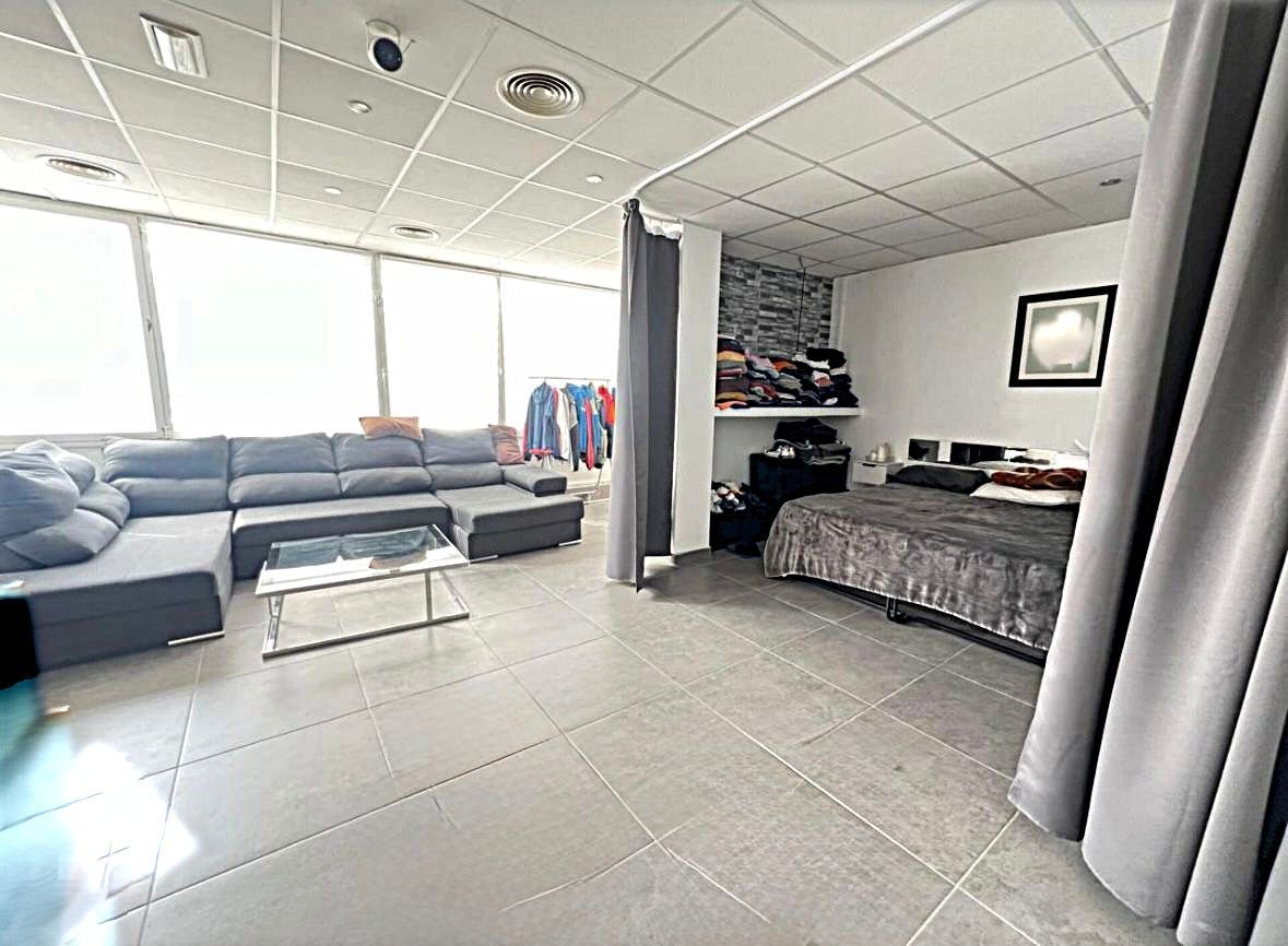 Apartment for sale in Urbanitzacions