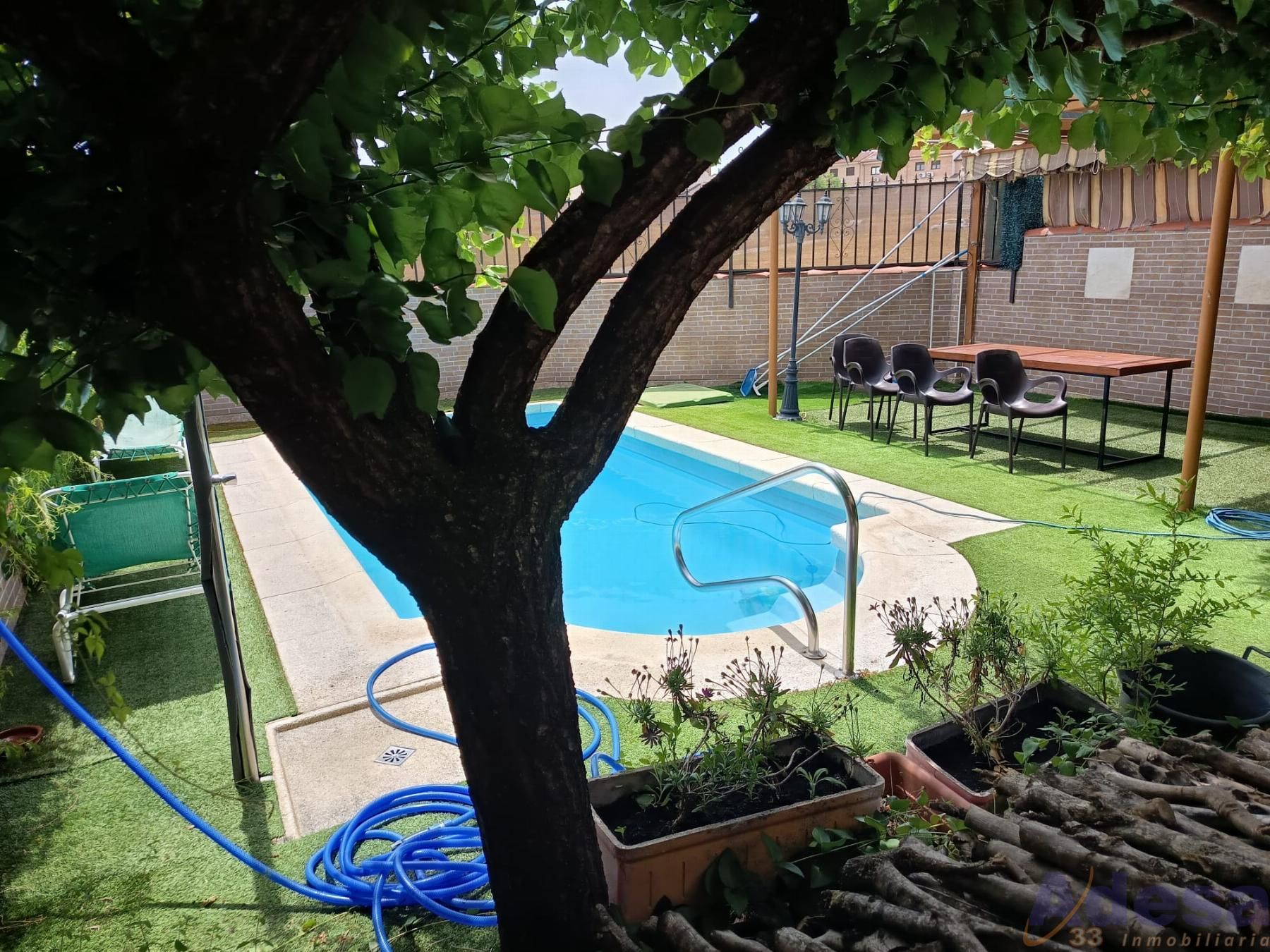 Swimming pool of House or chalet for sale in Navalcarnero  with Air Conditioner, Heating and Storage room