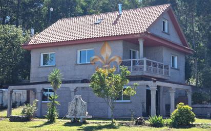 Vista exterior de Casa o xalet en venda en Gondomar amb Terrassa