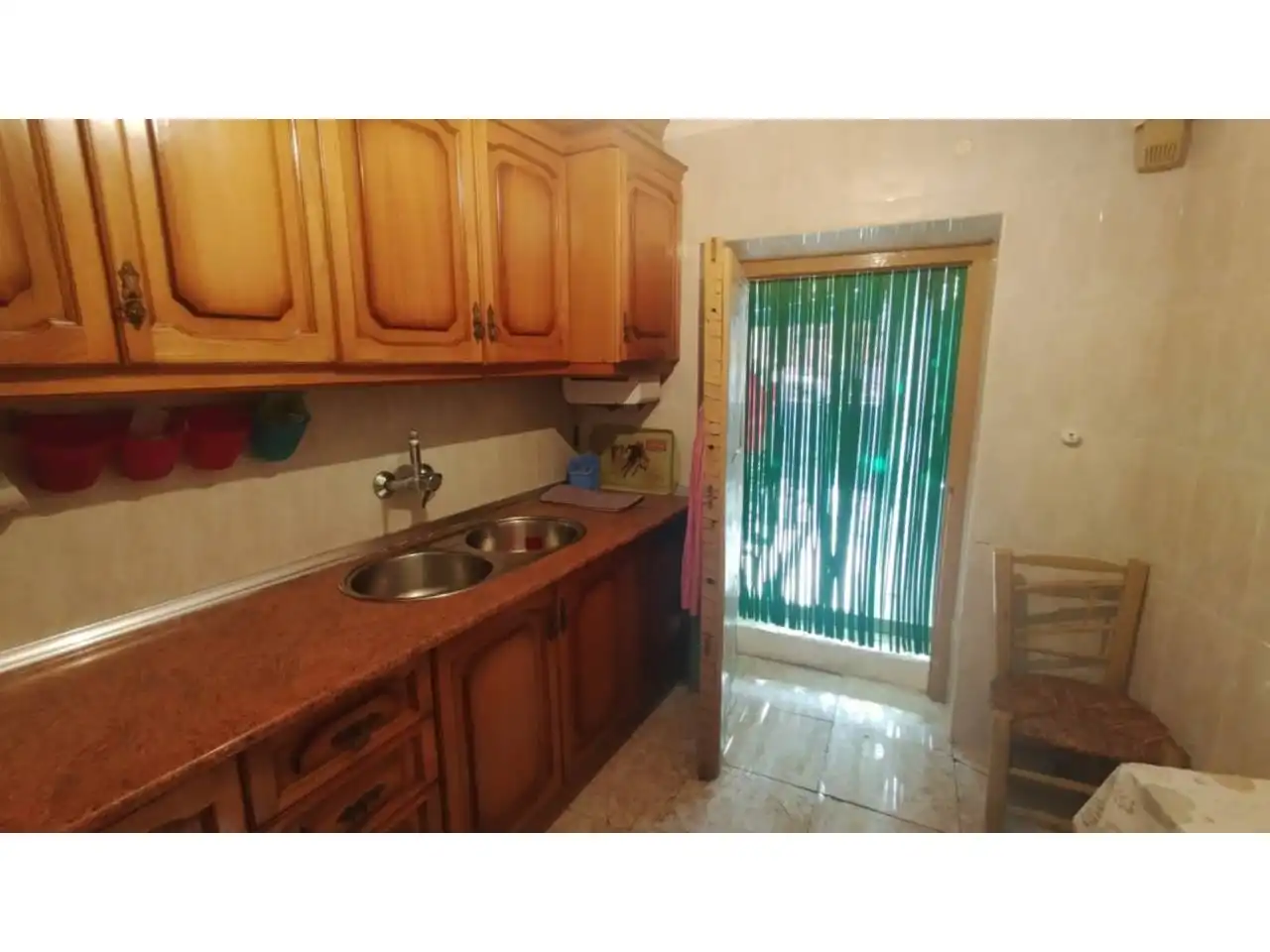 Cuina de Casa o xalet en venda en Benalúa amb Jardí privat