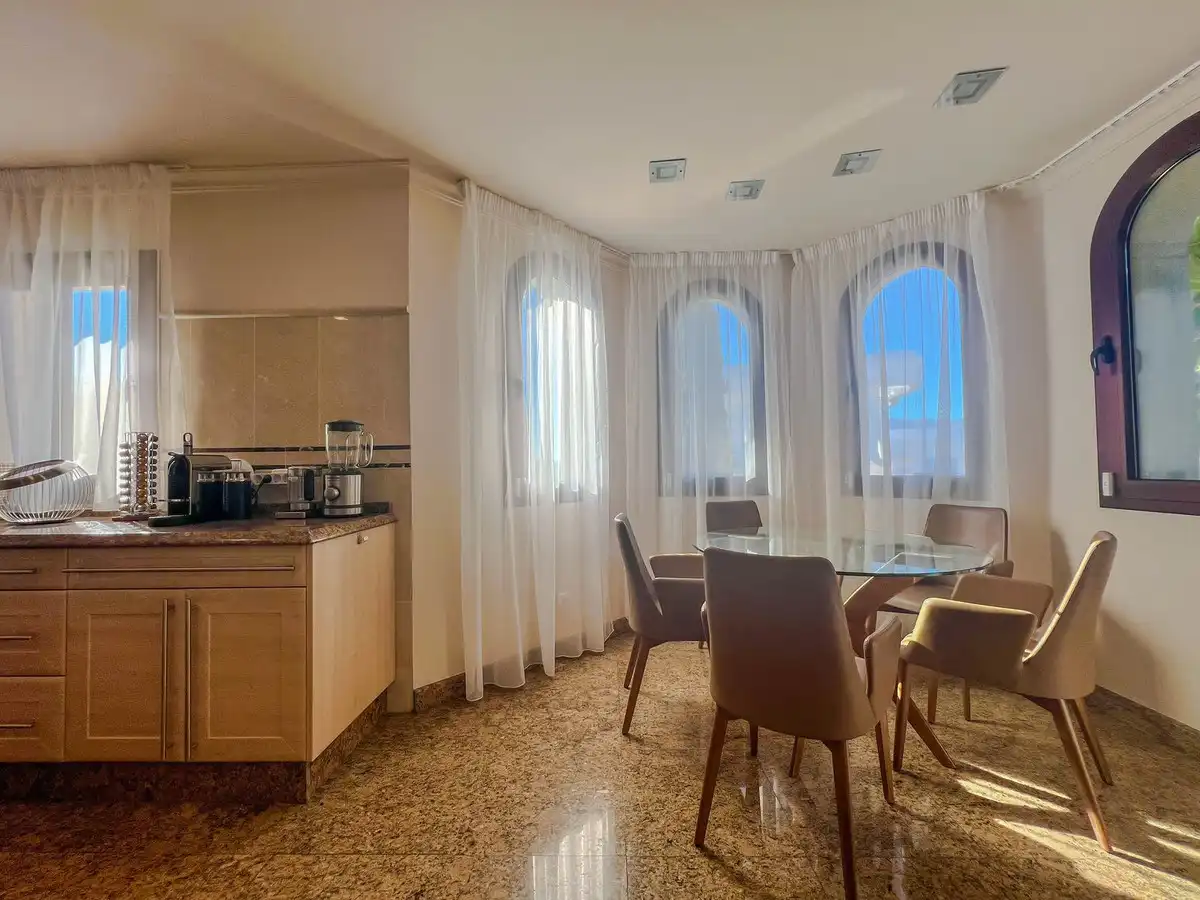 Comedor de Casa adosada en venta en Benahavís con Aire acondicionado y Terraza
