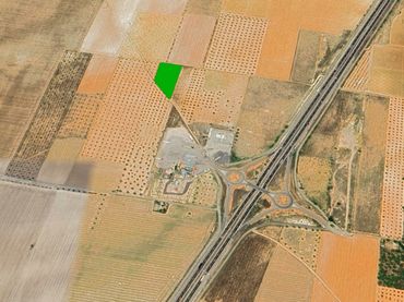 Rustikales Grundstück zum Verkauf in C/ N-4, Km 210.6
