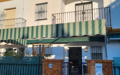 Exterior view of Single-family semi-detached for sale in Chipiona  with Terrace, Furnished and Washing machine