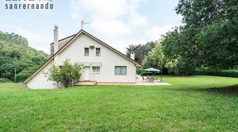 Foto 3 de Casa o xalet en venda a Barrio Mies del Valle, Oruña, Piélagos