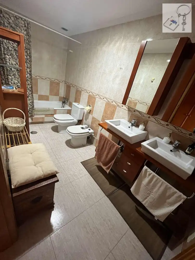 Bany de Apartament en venda en Torrevieja amb Aire condicionat, Calefacció i Terrassa