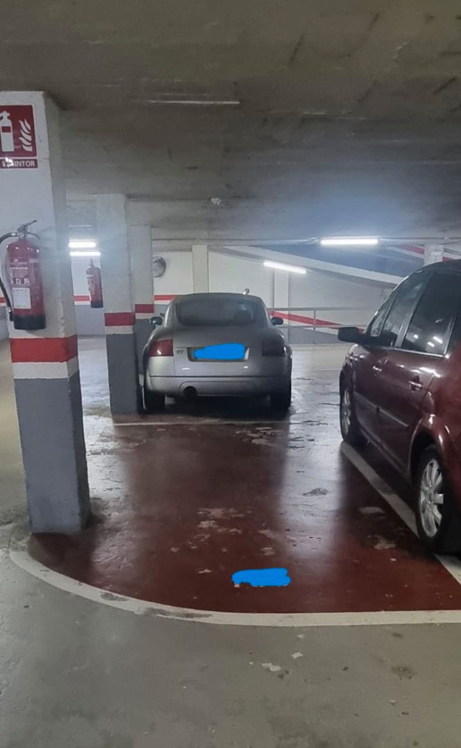 Aparcament de Garatge en venda en Badalona