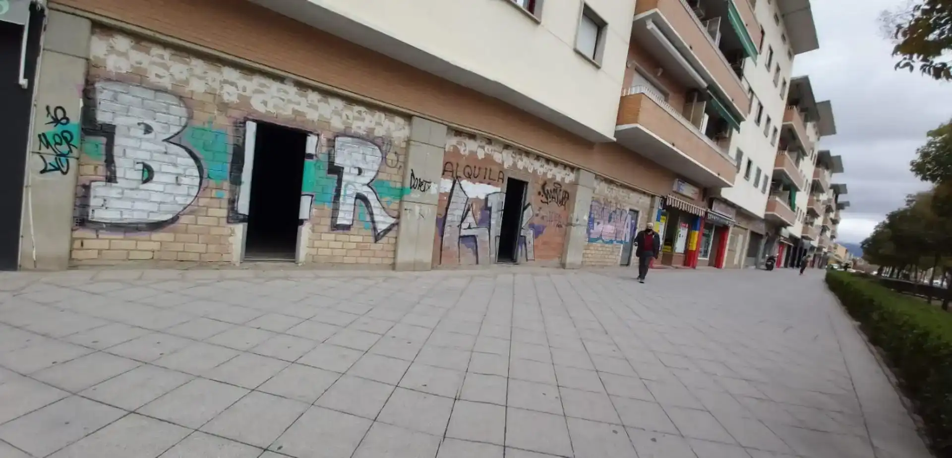 Local en venda en Granada