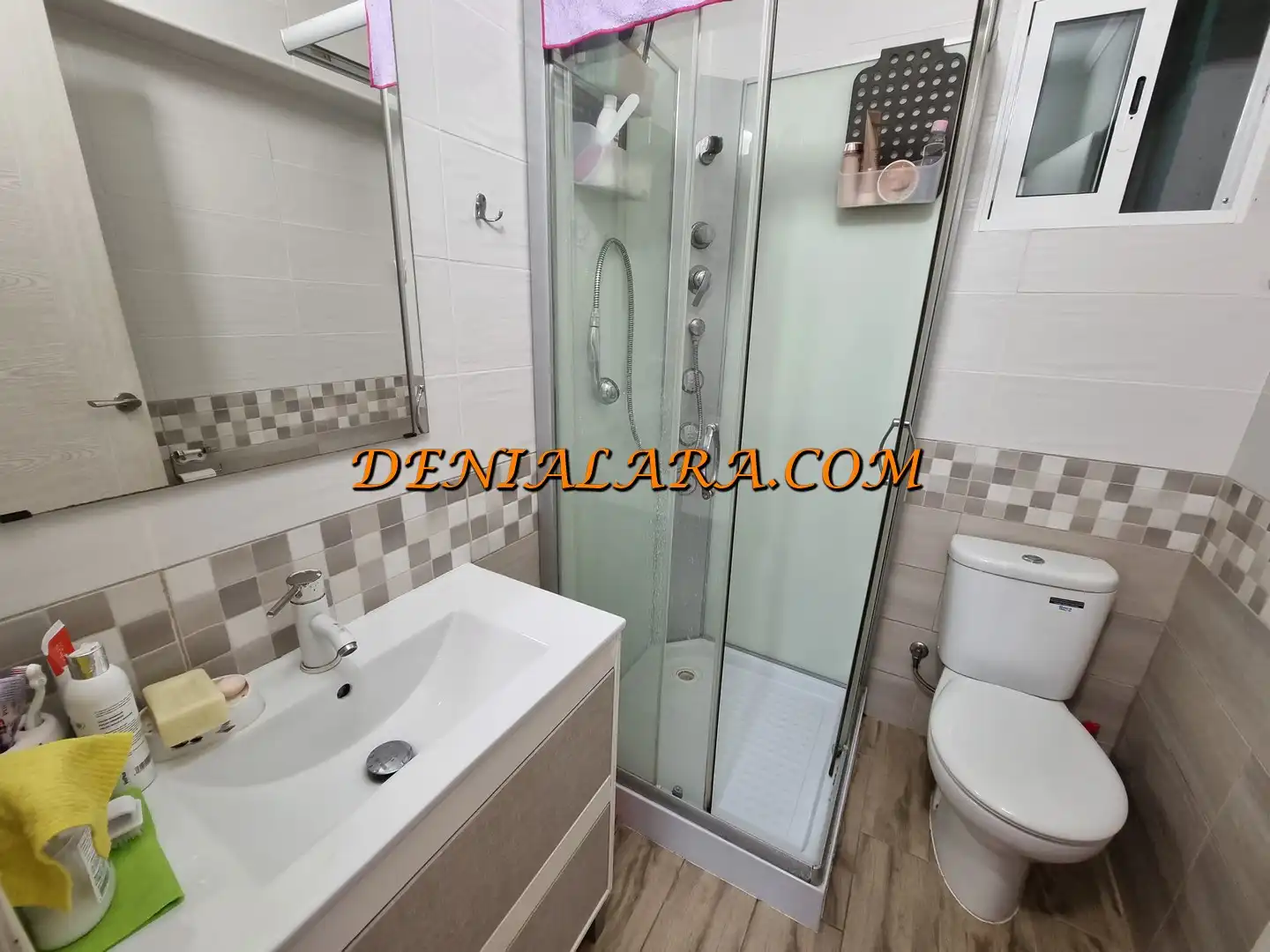 Bathroom of Flat for sale in Dénia  with Air Conditioner, Terrace and Furnished