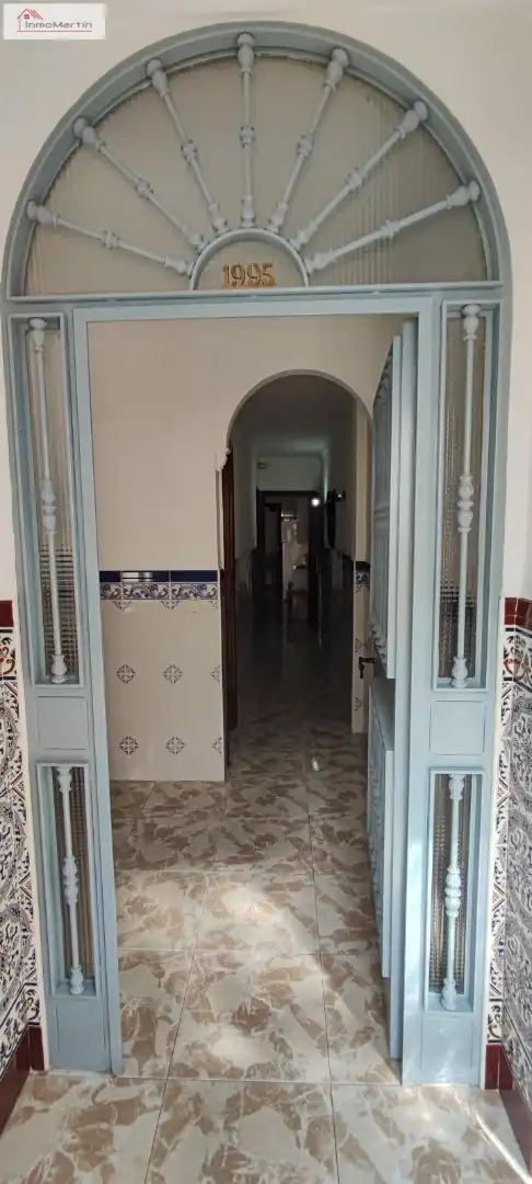 Casa adosada en venta en Alcalá del Río con Aire acondicionado, Terraza y Trastero