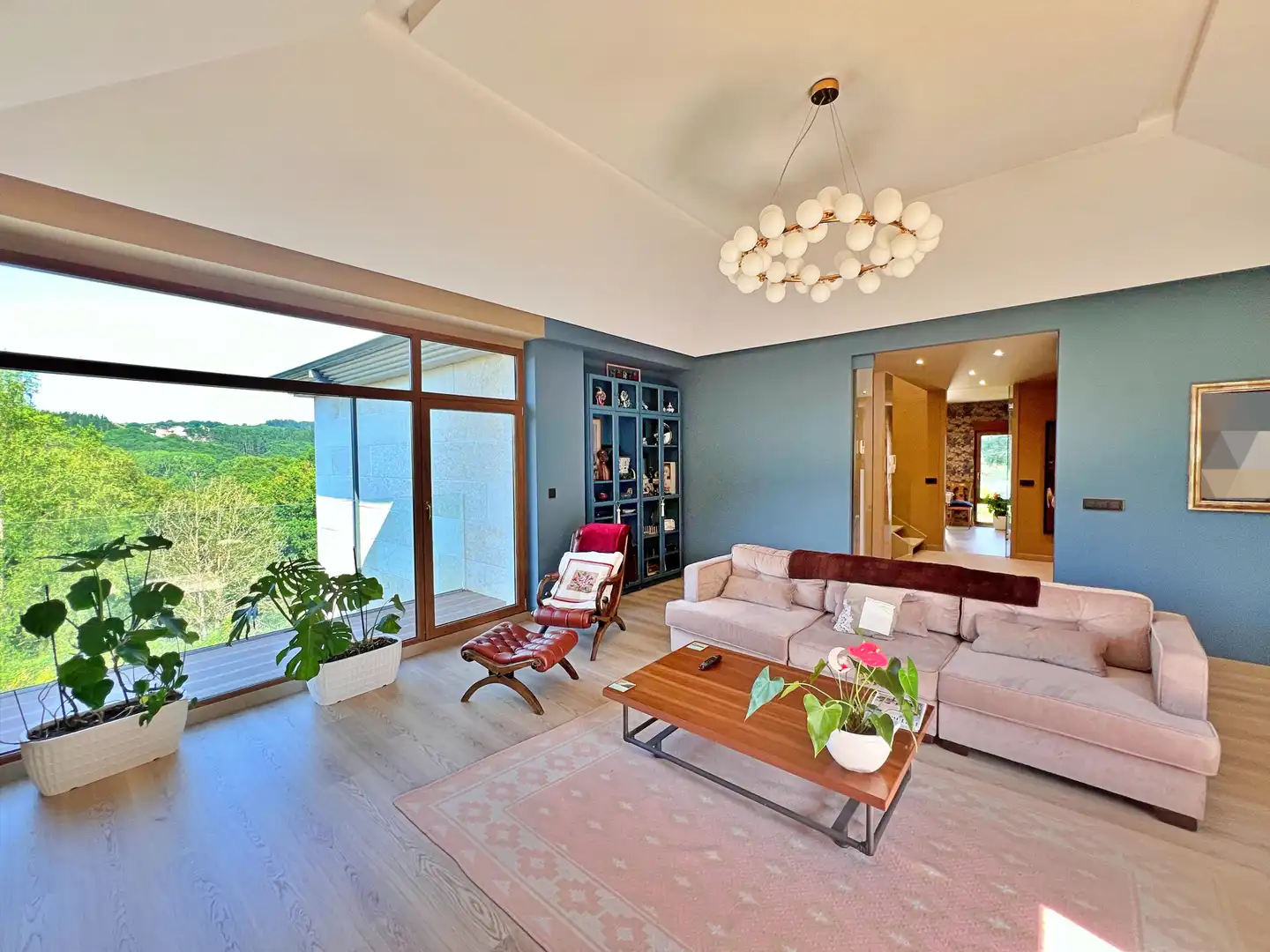 Sala de estar de Casa o chalet en venta en Lugo con Aire acondicionado, Calefacción y Jardín privado