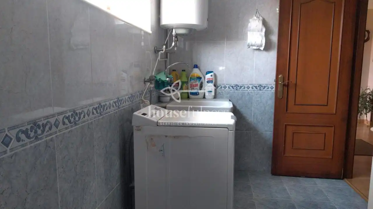 Bathroom of Houses for sale in Ferrol  with Heating, Private garden and Terrace