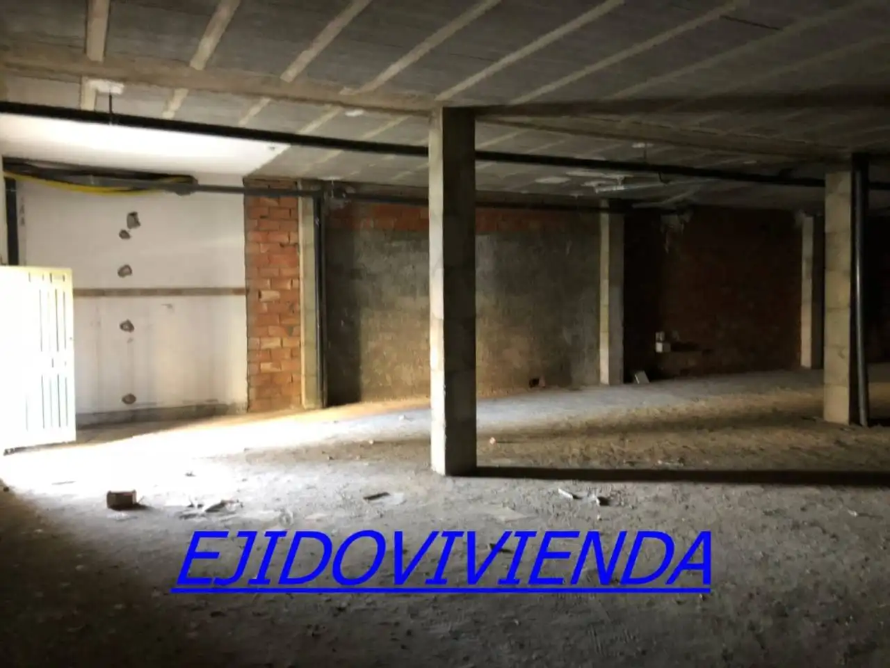 Local comercial en venda a El Ejido Ciudad