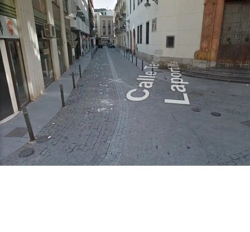 Garatge de lloguer a Calle Teniente Braulio Laportilla, Zona Centro