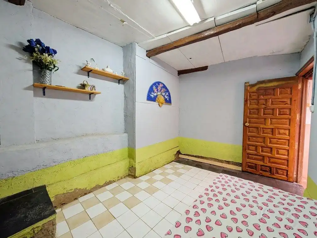 Country homes for sale in Aguarón