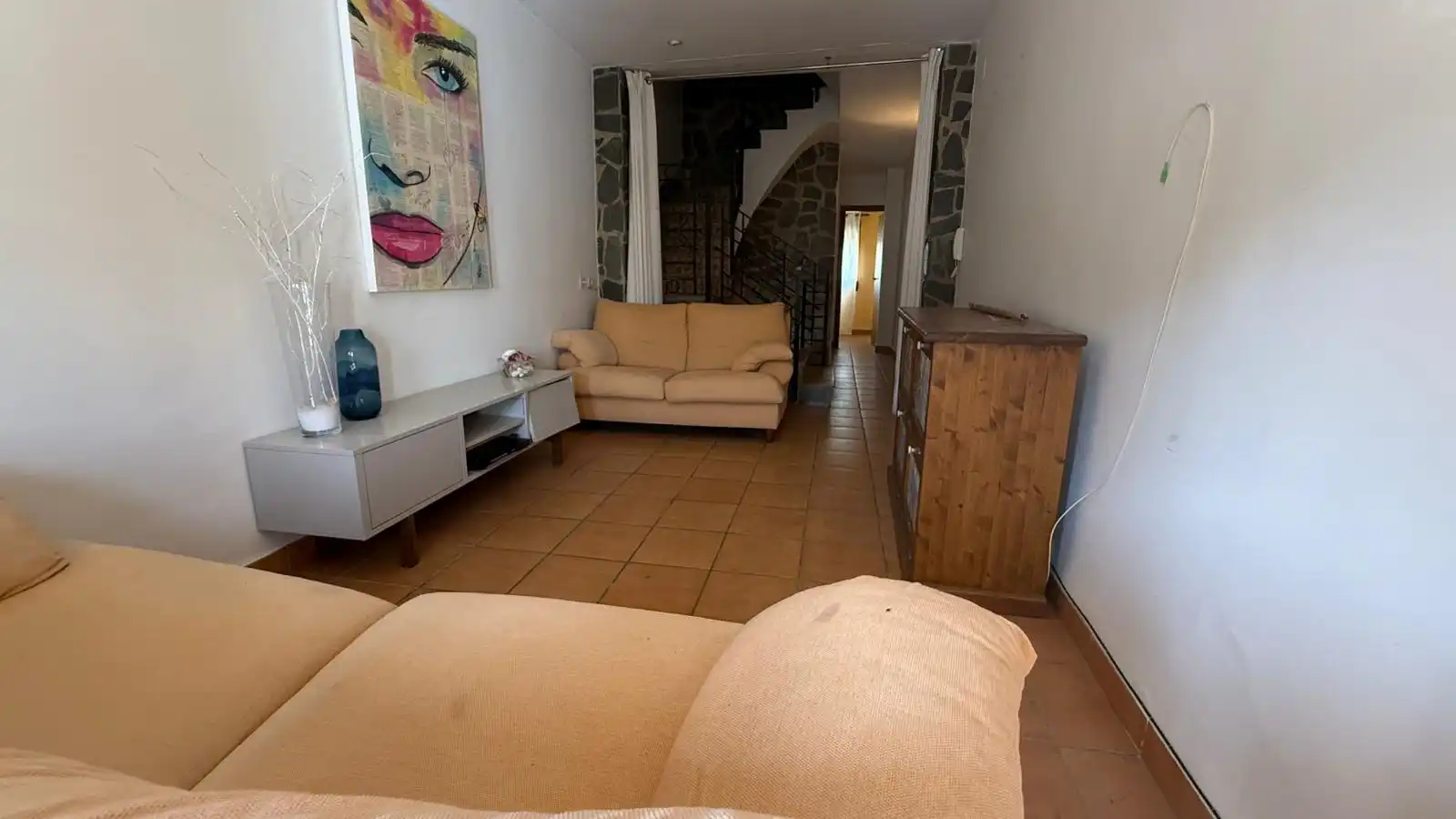 Sala d'estar de Casa o xalet en venda en Ayódar amb Calefacció, Terrassa i Moblat
