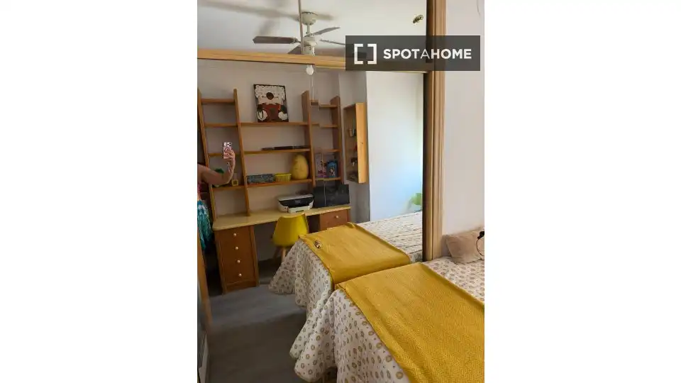 Bedroom of Flat for share in Leganés  with Air Conditioner, Heating and Furnished