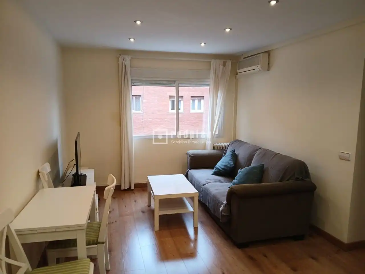 Sala de estar de Piso de alquiler en Madrid con Aire acondicionado y Calefacción