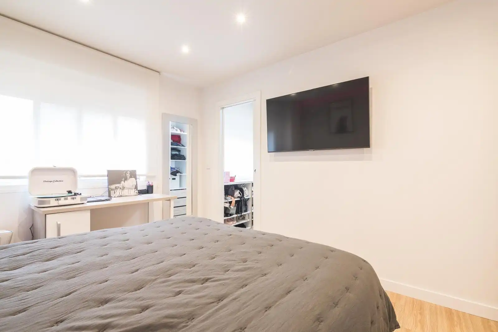 Habitación de Piso en venta en Alicante / Alacant con Aire acondicionado, Calefacción y Trastero
