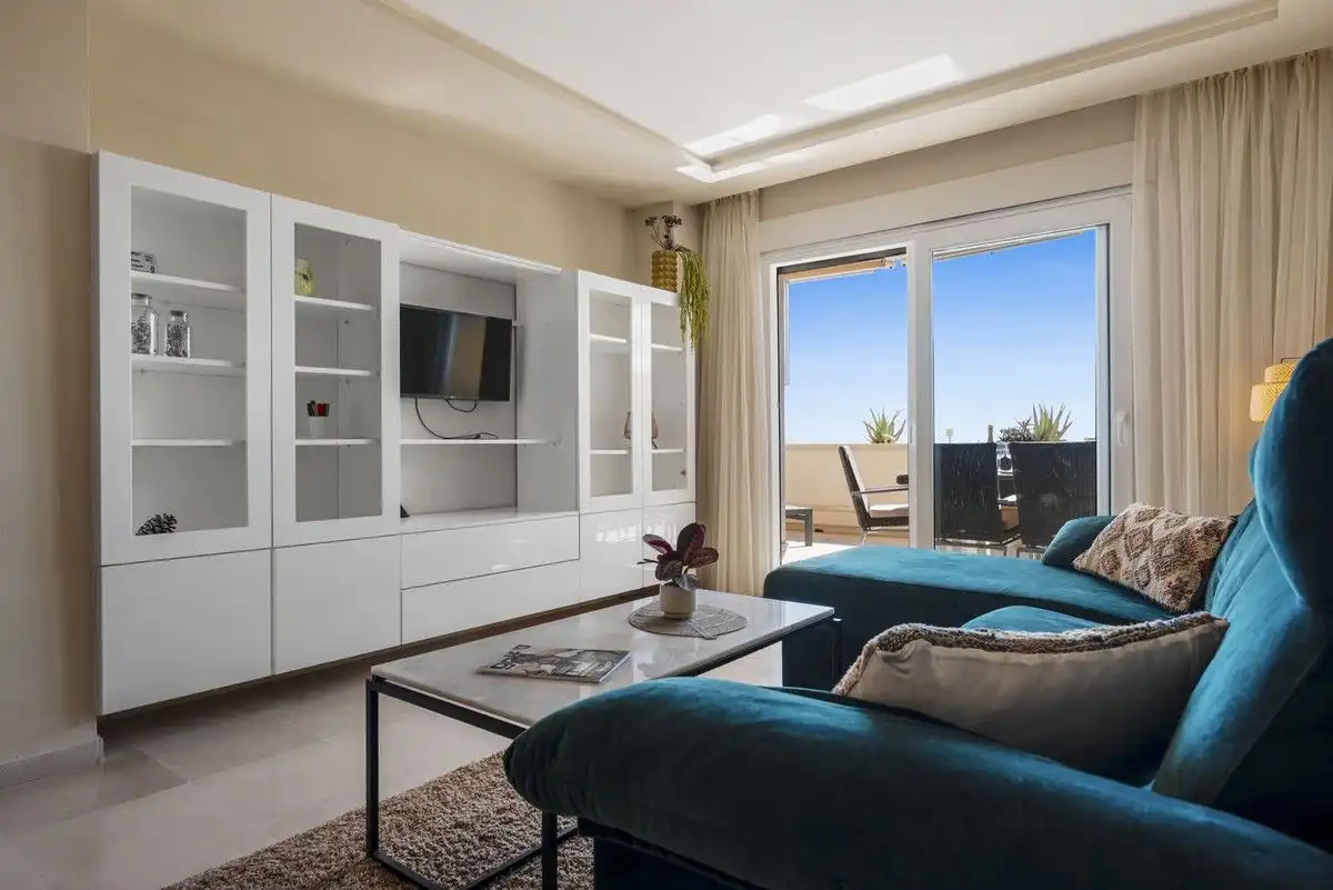 Apartamento con terraza en venta en Selwo, imagen 6