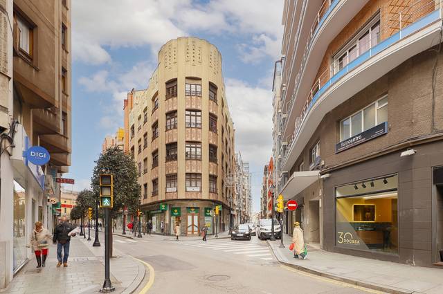 Piso en Venta en Gijón - CL CABRALES, 62 en Barrio del Centro