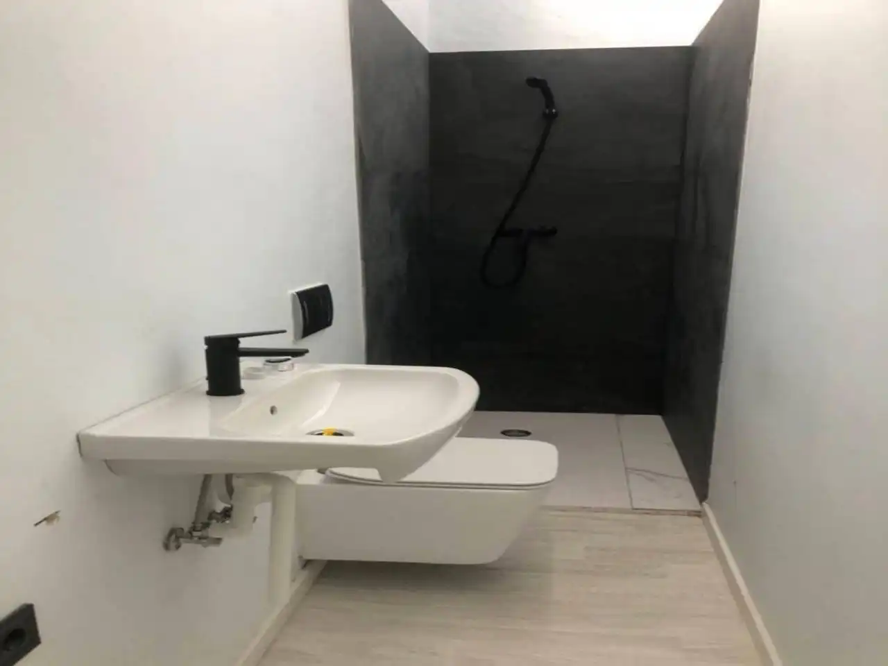 Bany de Casa o xalet en venda en Sa Pobla amb Aire condicionat, Terrassa i Piscina