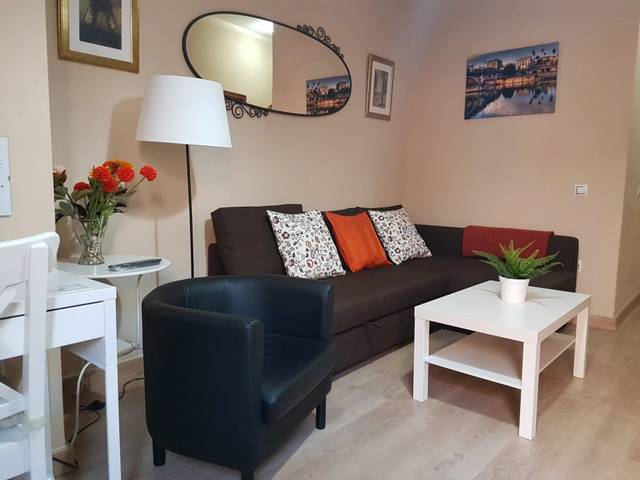 Apartamento en Alquiler en Calle Pureza en Triana Casco Antiguo