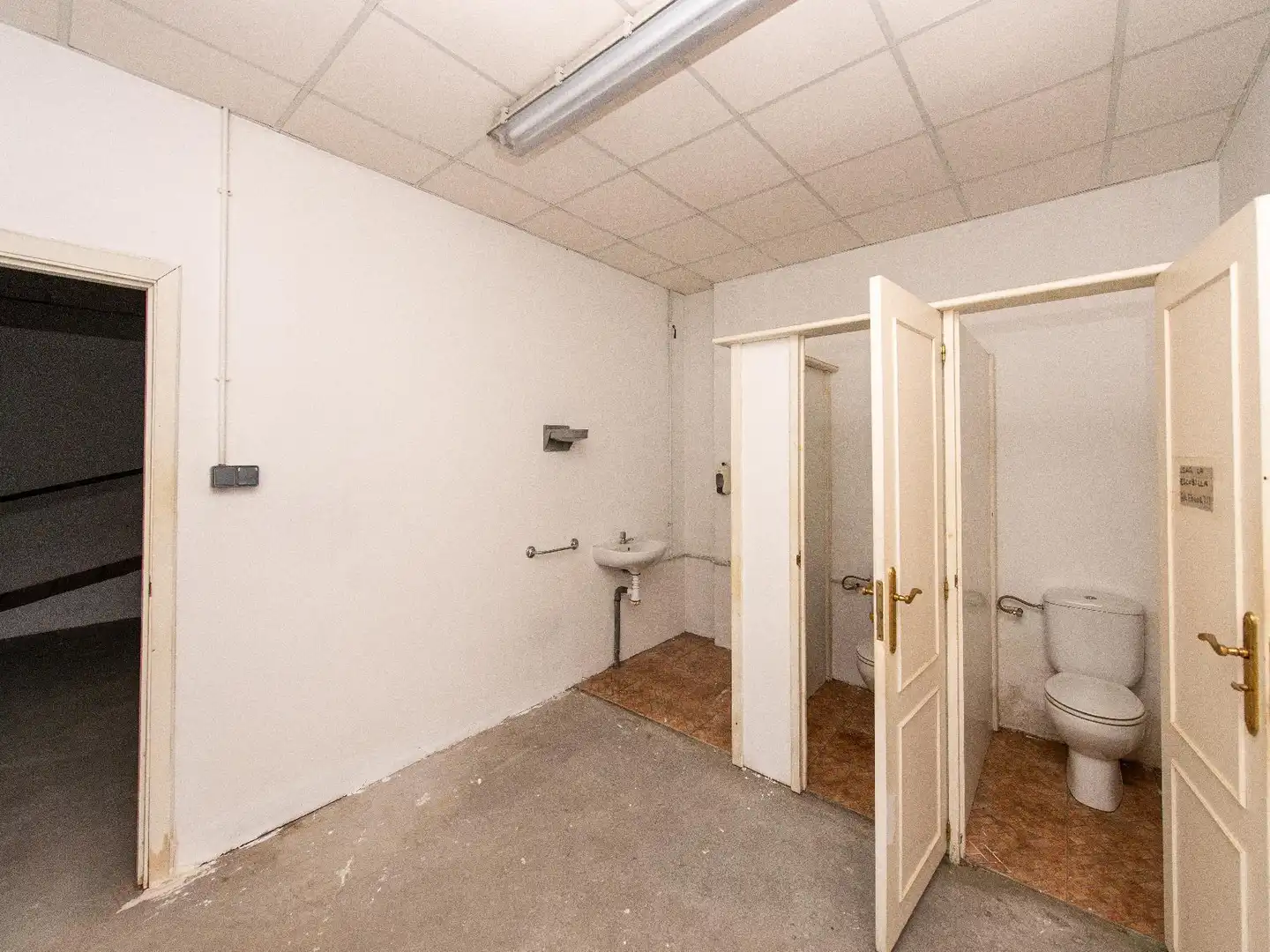 Commercial properties for sale in Bergondo