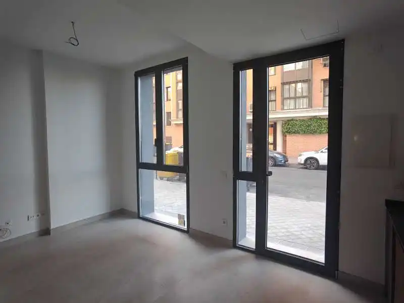 Piso de alquiler en Madrid con Amueblado y Se aceptan mascotas