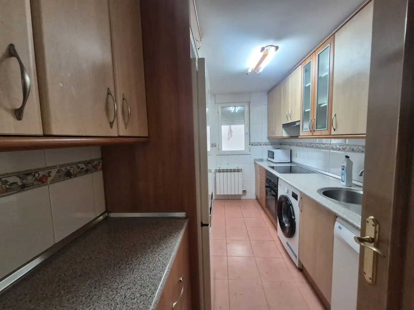 Cocina de Piso de alquiler en Ávila con Calefacción y Amueblado