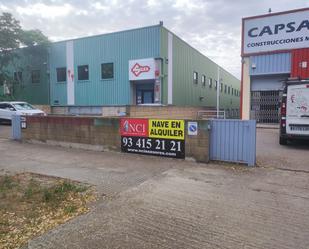 Industrial buildings to rent in Centre