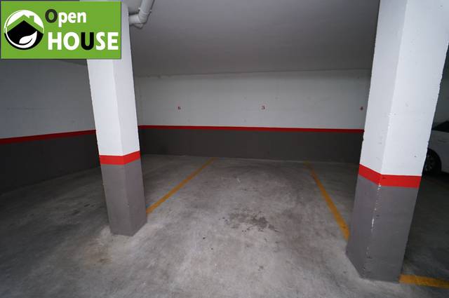 Garaje en Alquiler en Calle Bellavista, 2 en Barrio de la Vega