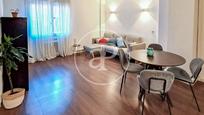 Living room of Flat to rent in  Madrid Capital  with Air Conditioner, Heating and Furnished