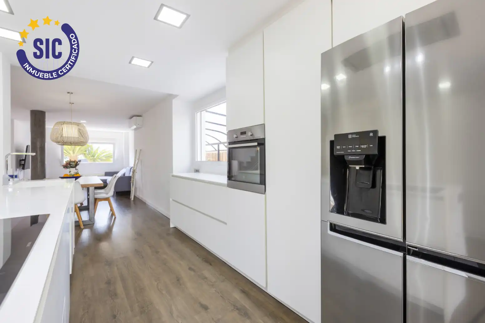 Cocina de Casa adosada en venta en El Puig de Santa Maria con Aire acondicionado, Calefacción y Jardín privado