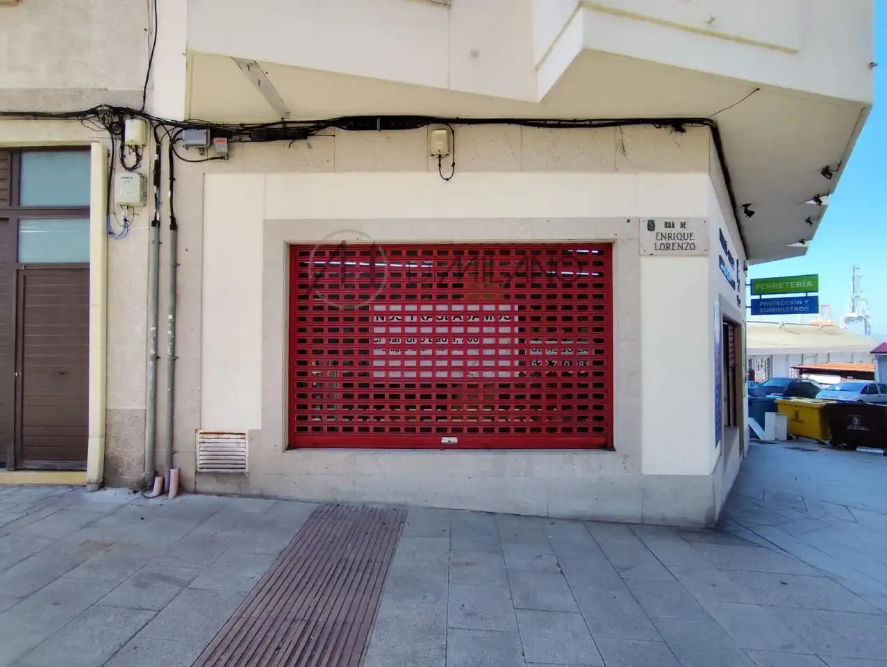 Vista exterior de Local en venta en Vigo 