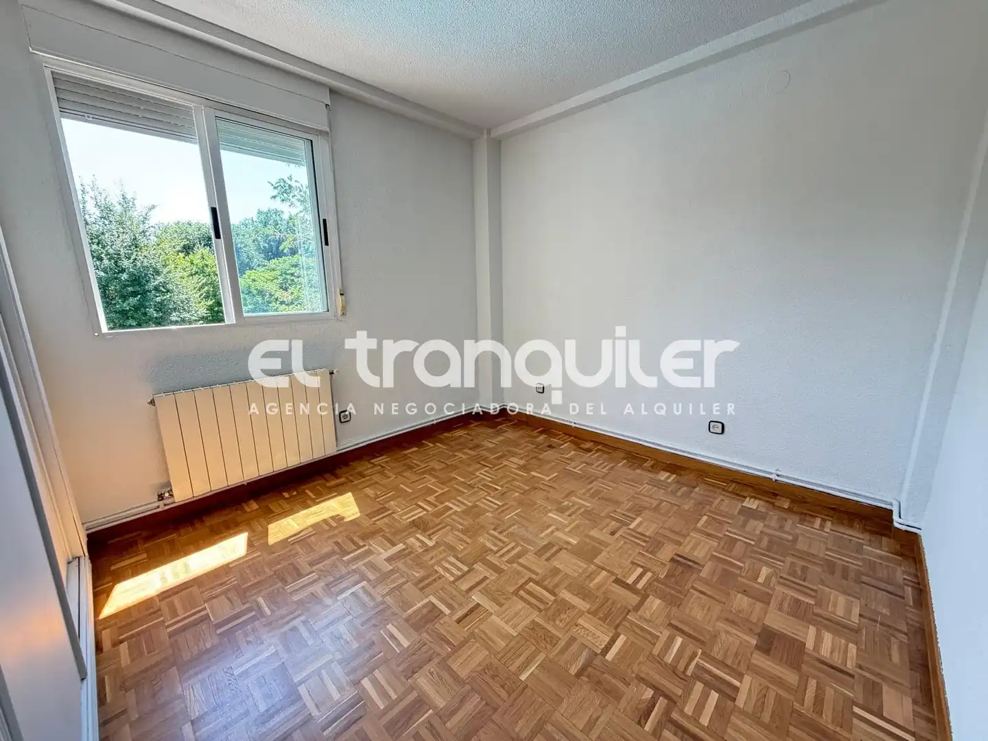 Habitación de Piso de alquiler en San Martín de la Vega con Parquet, Terraza y Piscina