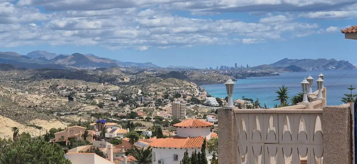 Casa pareada con terraza en venta en Carrer d'Oriola, imagen 4