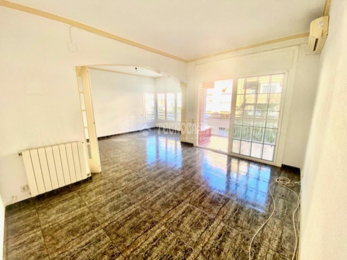 Sala de estar de Piso en venta en  Barcelona Capital con Aire acondicionado, Calefacción y Terraza