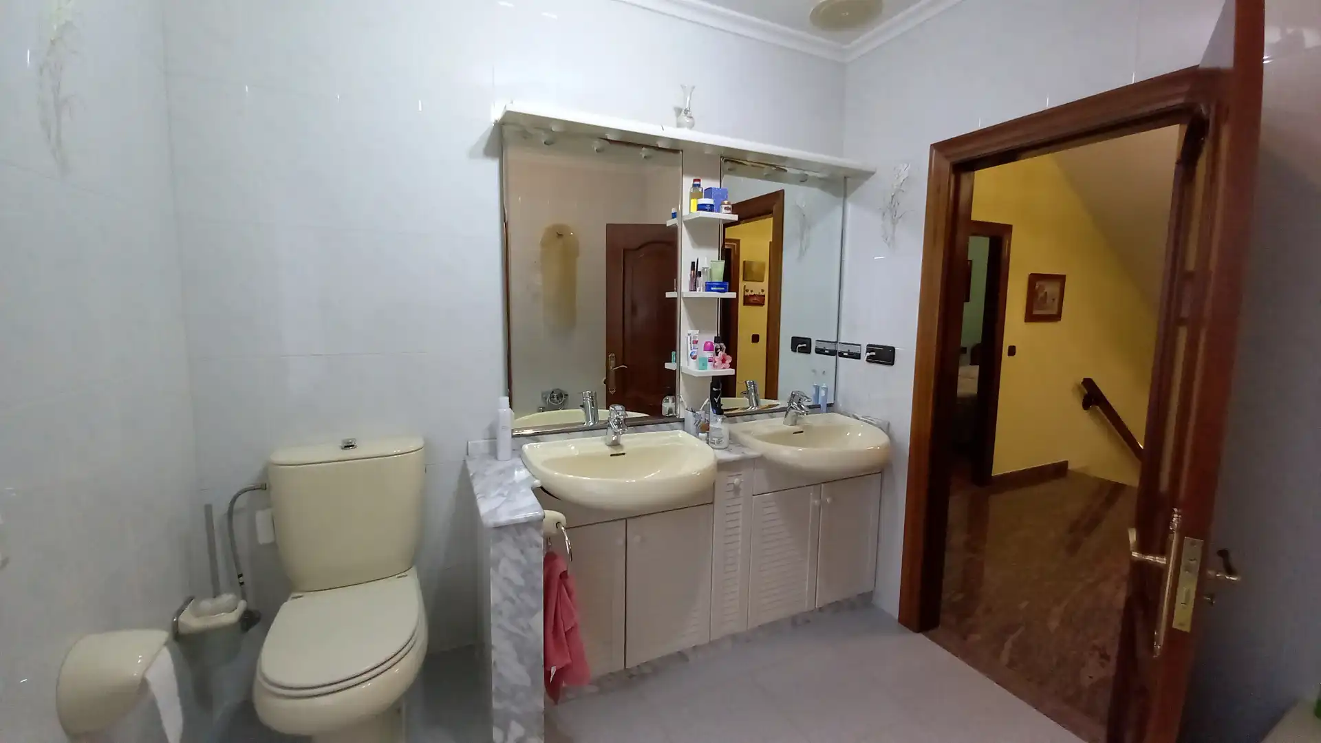 Bathroom of Houses for sale in Castrillón  with Heating, Private garden and Parquet flooring